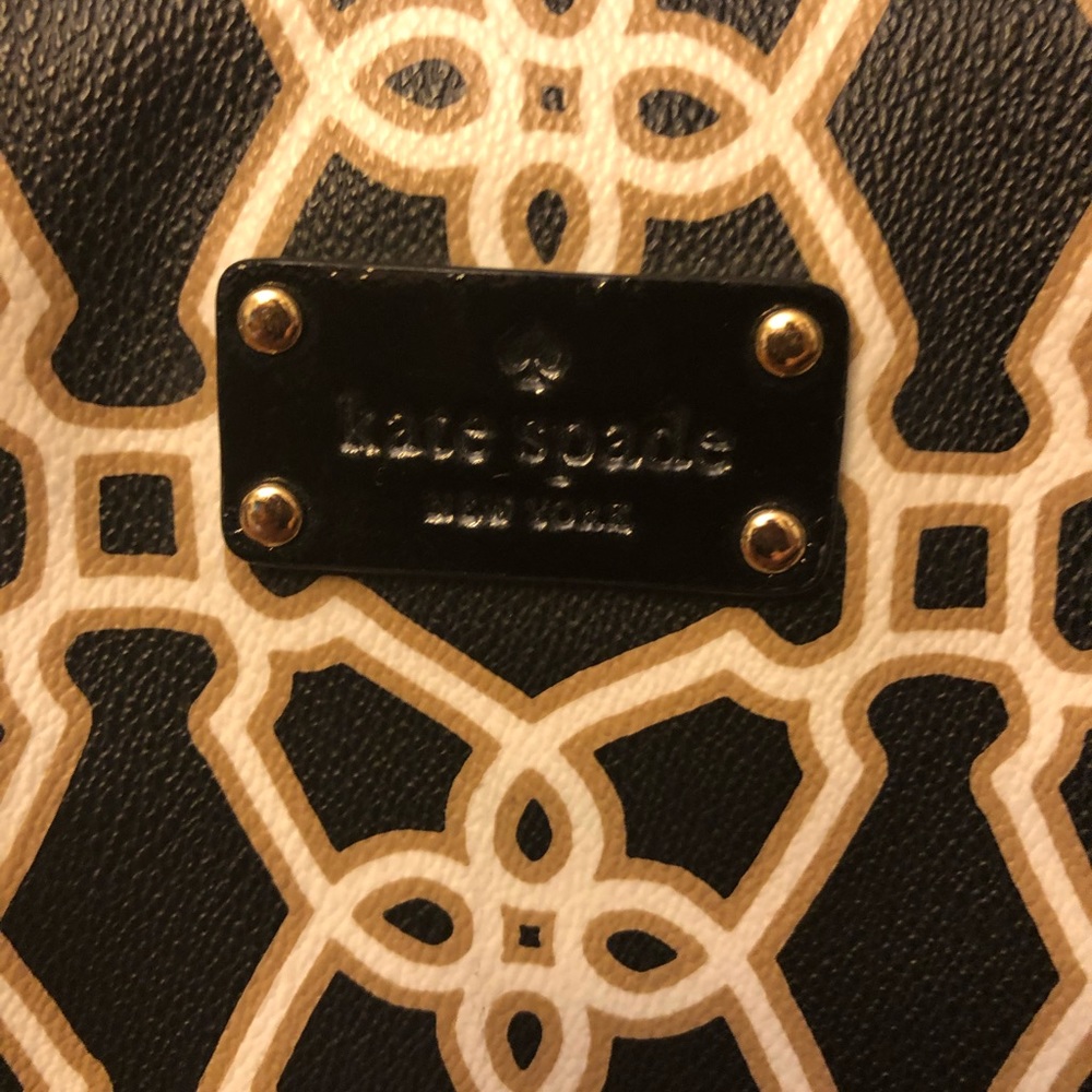 Handbag - Picture 2 of 4